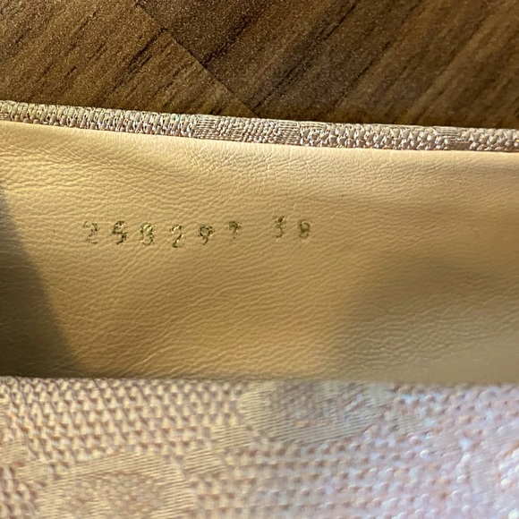 Gucci baby pink monogram flats size 38 - Picture 4 of 7